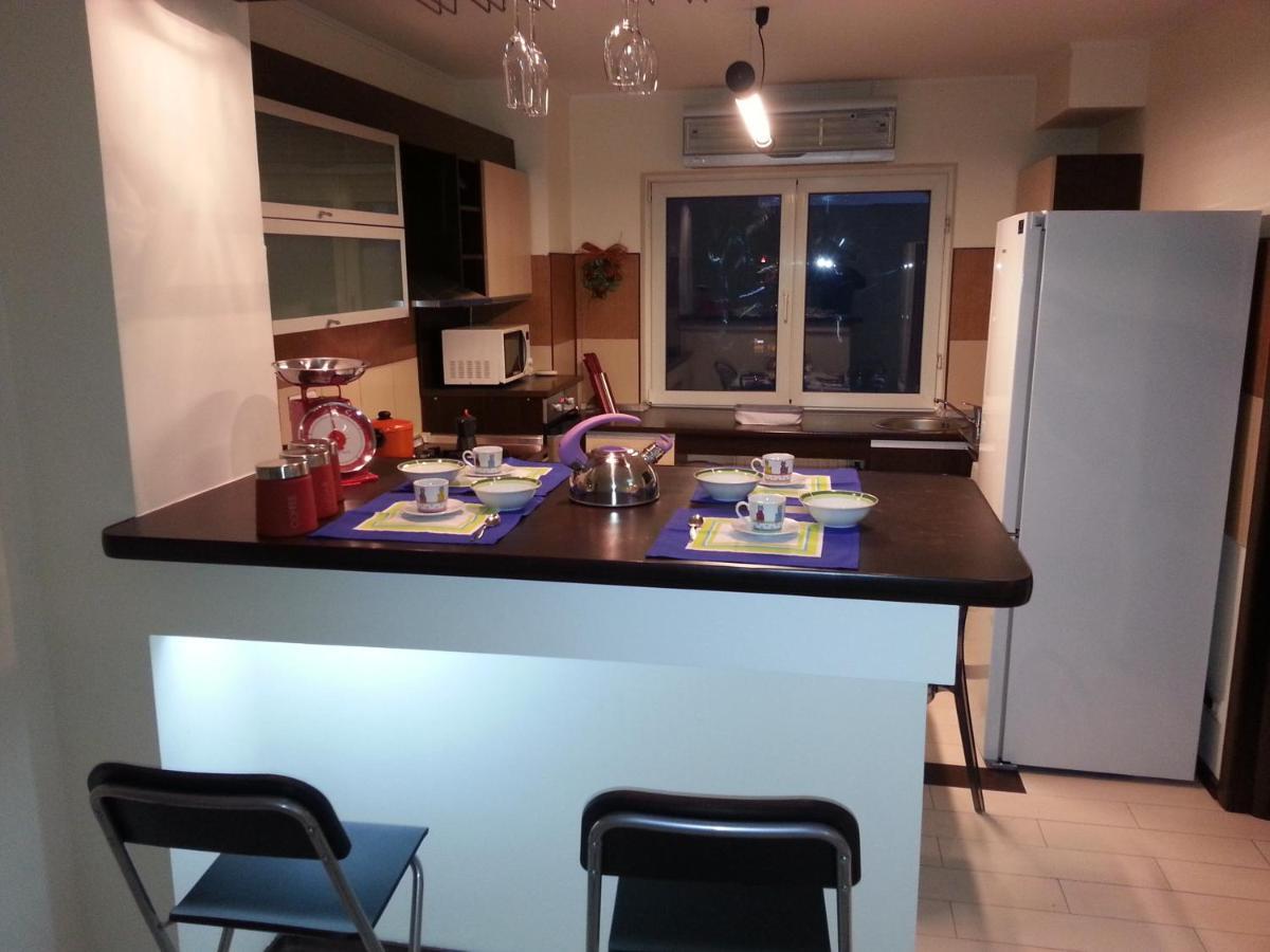 Apartment 3 Rooms elegant Boekarest Buitenkant foto