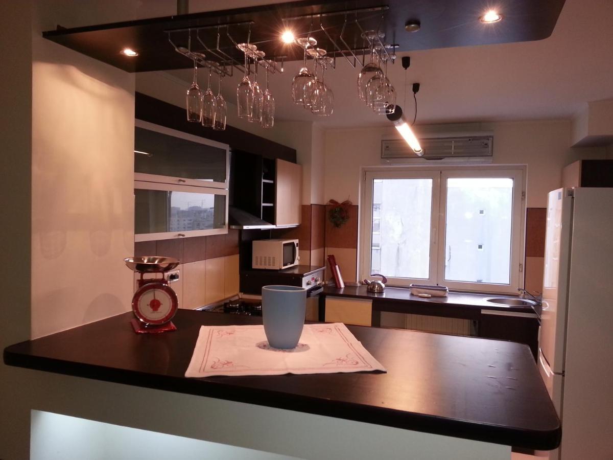 Apartment 3 Rooms elegant Boekarest Buitenkant foto