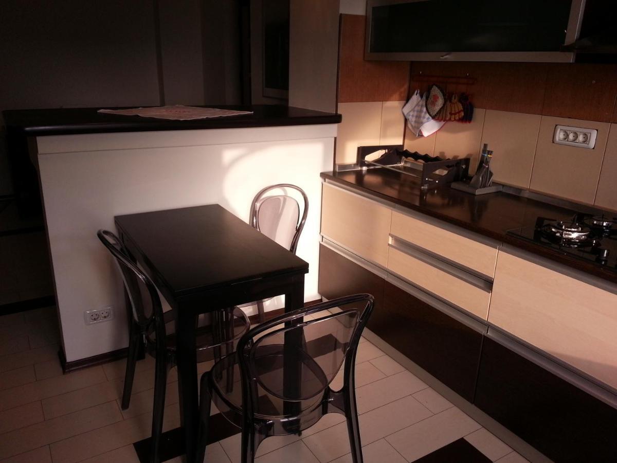 Apartment 3 Rooms elegant Boekarest Buitenkant foto