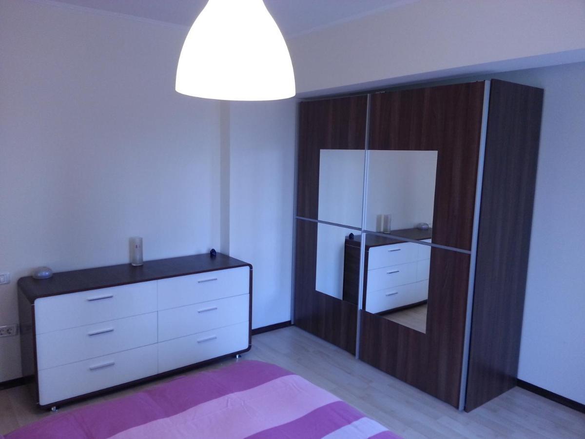 Apartment 3 Rooms elegant Boekarest Buitenkant foto
