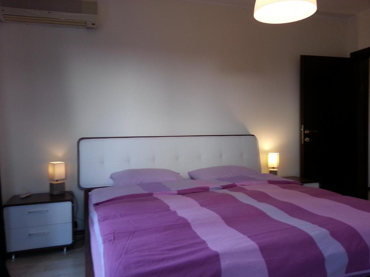 Apartment 3 Rooms elegant Boekarest Buitenkant foto